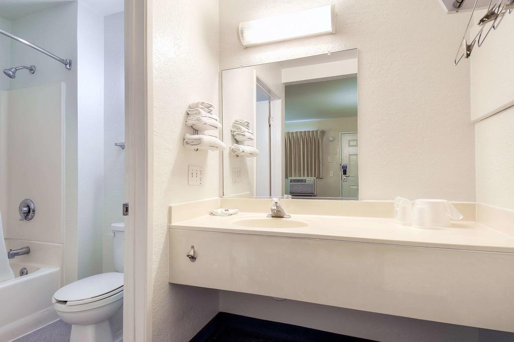 Motel 6 Anaheim Stadium - Orange Luaran gambar