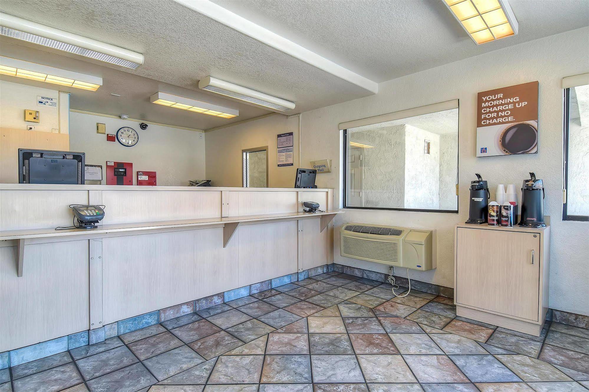 Motel 6 Anaheim Stadium - Orange Luaran gambar