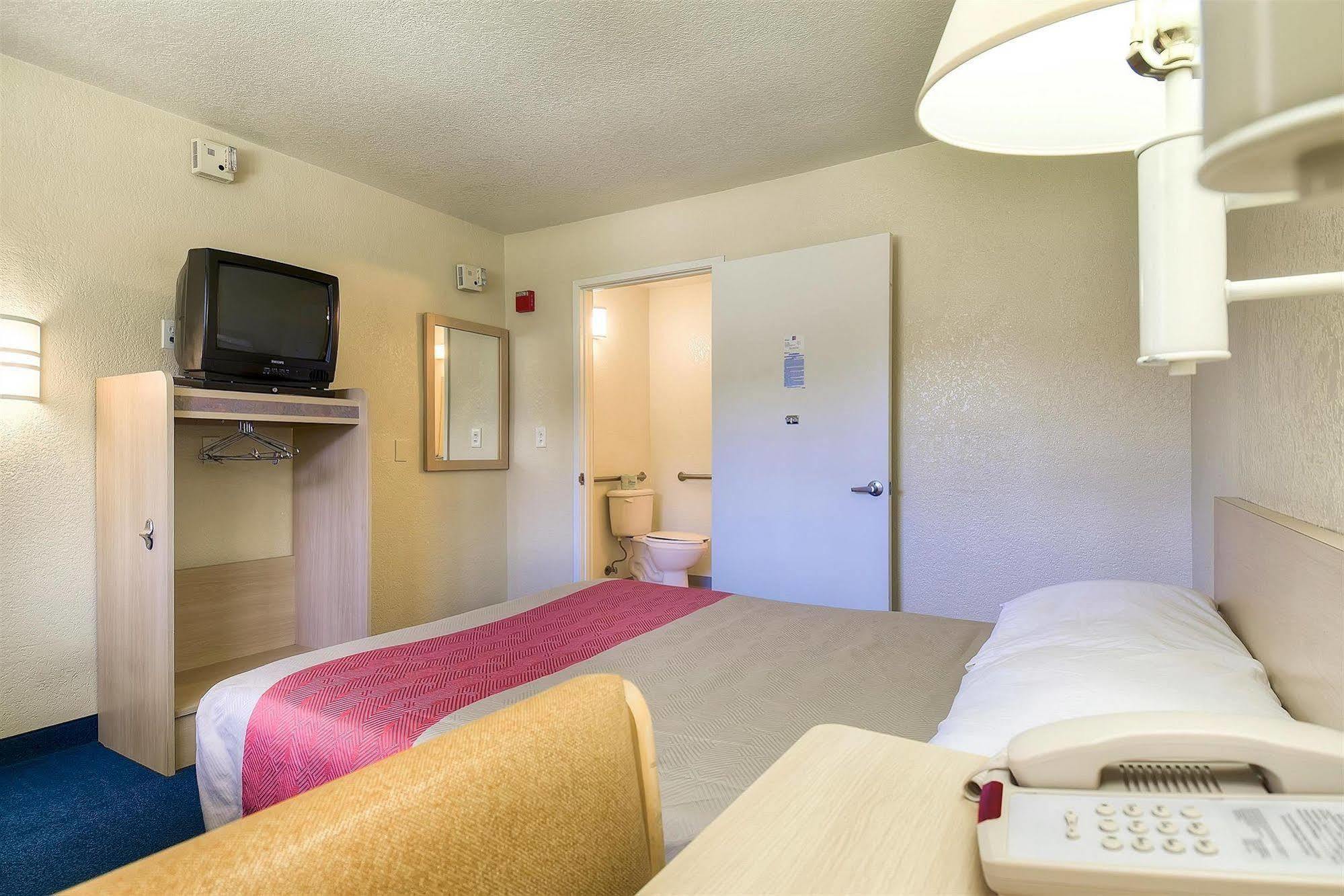 Motel 6 Anaheim Stadium - Orange Luaran gambar