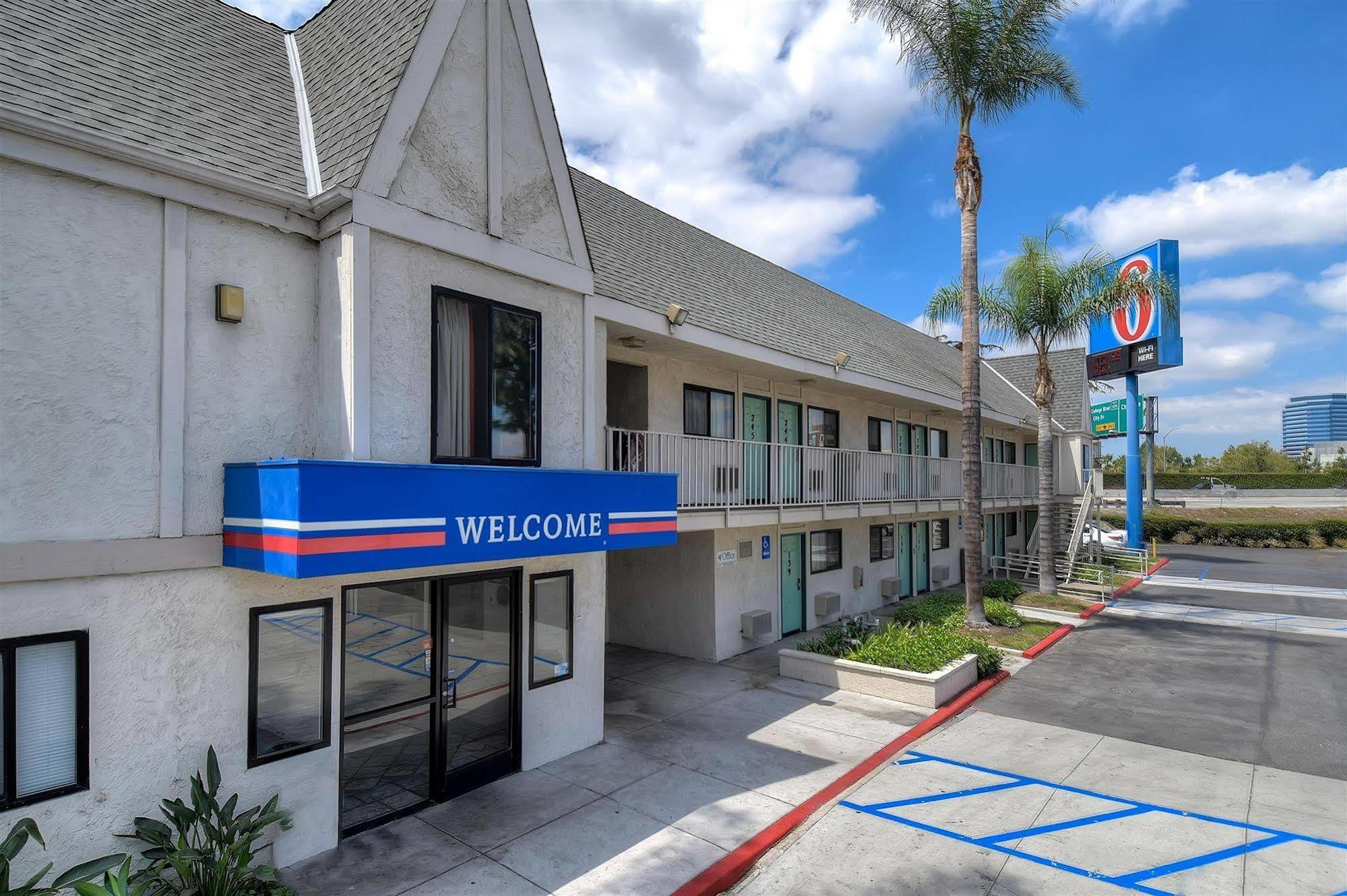 Motel 6 Anaheim Stadium - Orange Luaran gambar