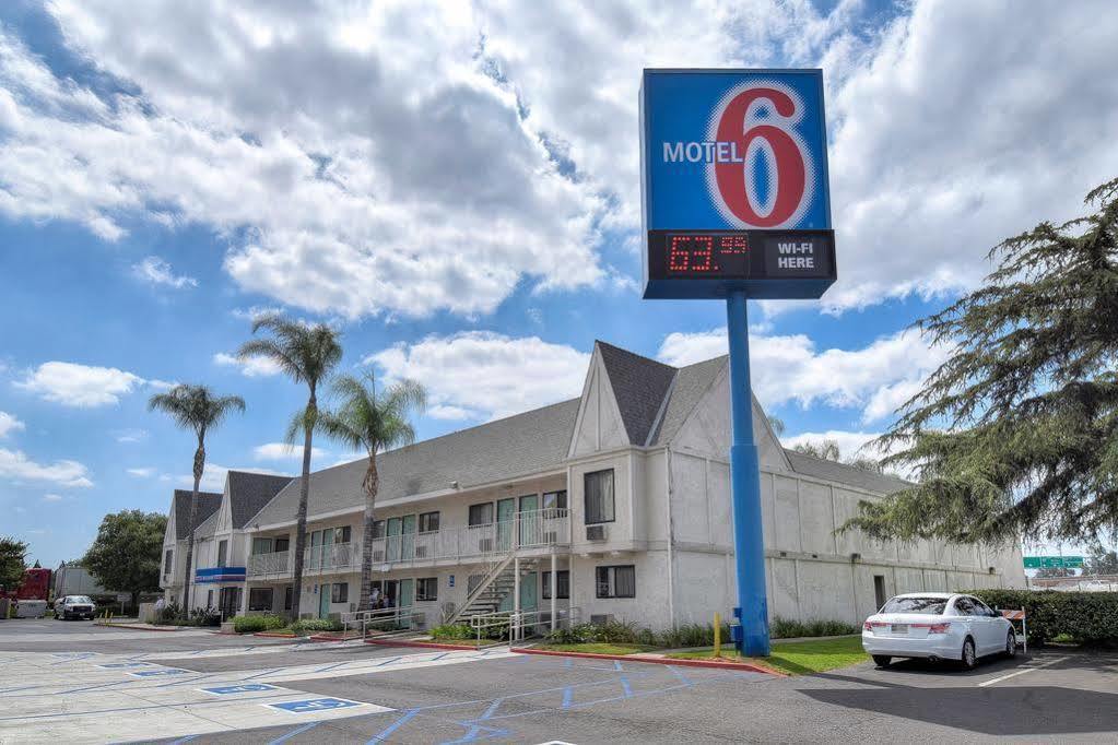 Motel 6 Anaheim Stadium - Orange Luaran gambar
